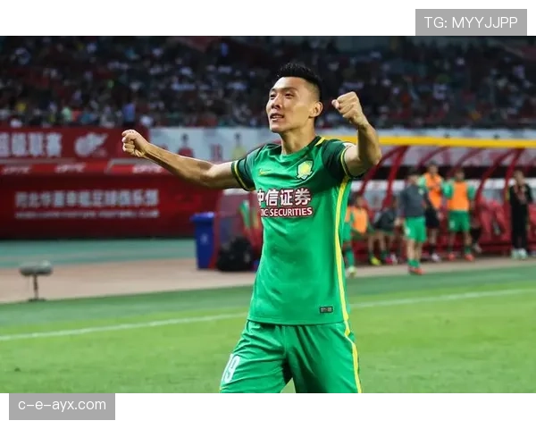 北京国安与于大宝成功续约，球队未来竞争力备受期待