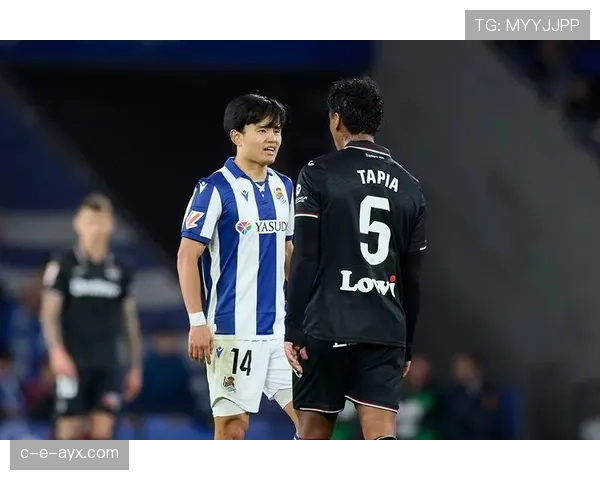 久保建英热身遭辱骂仍坚定信念，稳健表现继续备战