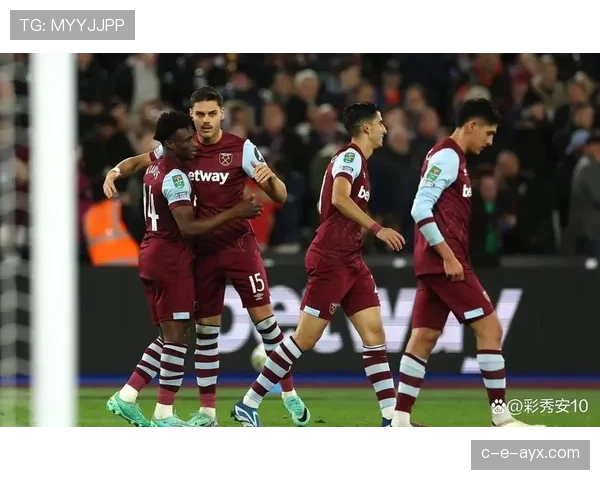 马赛欧战表现亮眼，强势晋级淘汰赛引关注